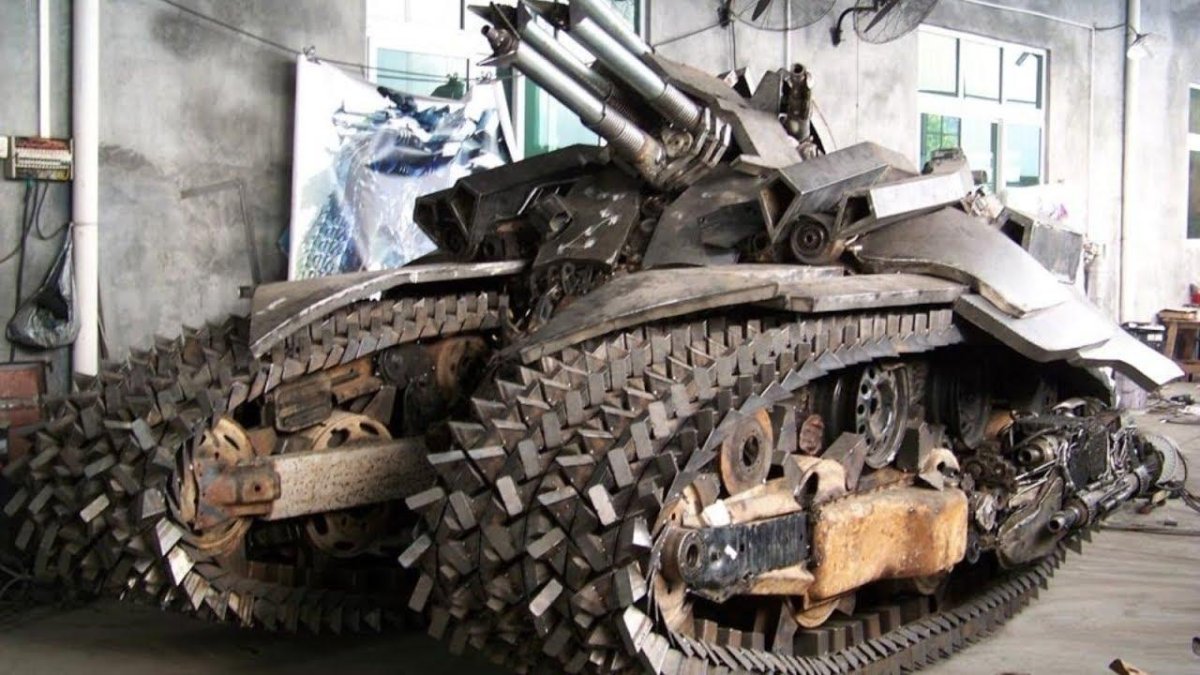 Мегатрон танк