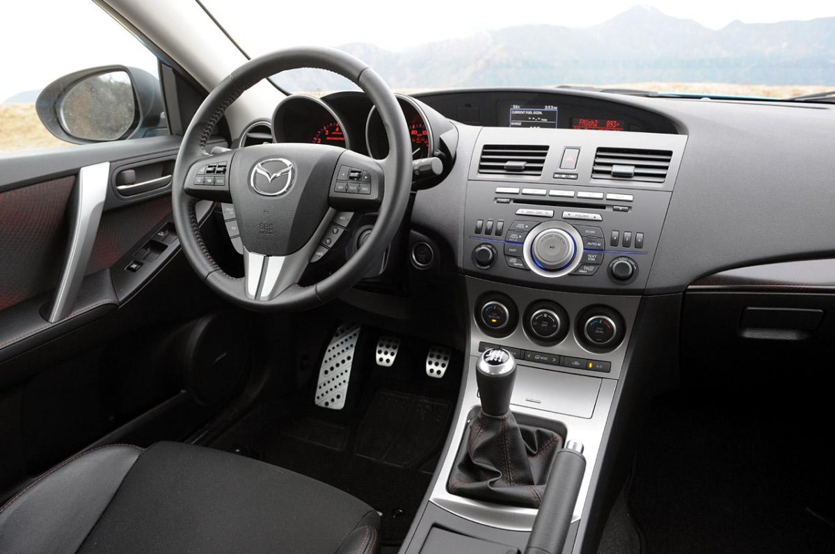 Mazda 3 2010 седан