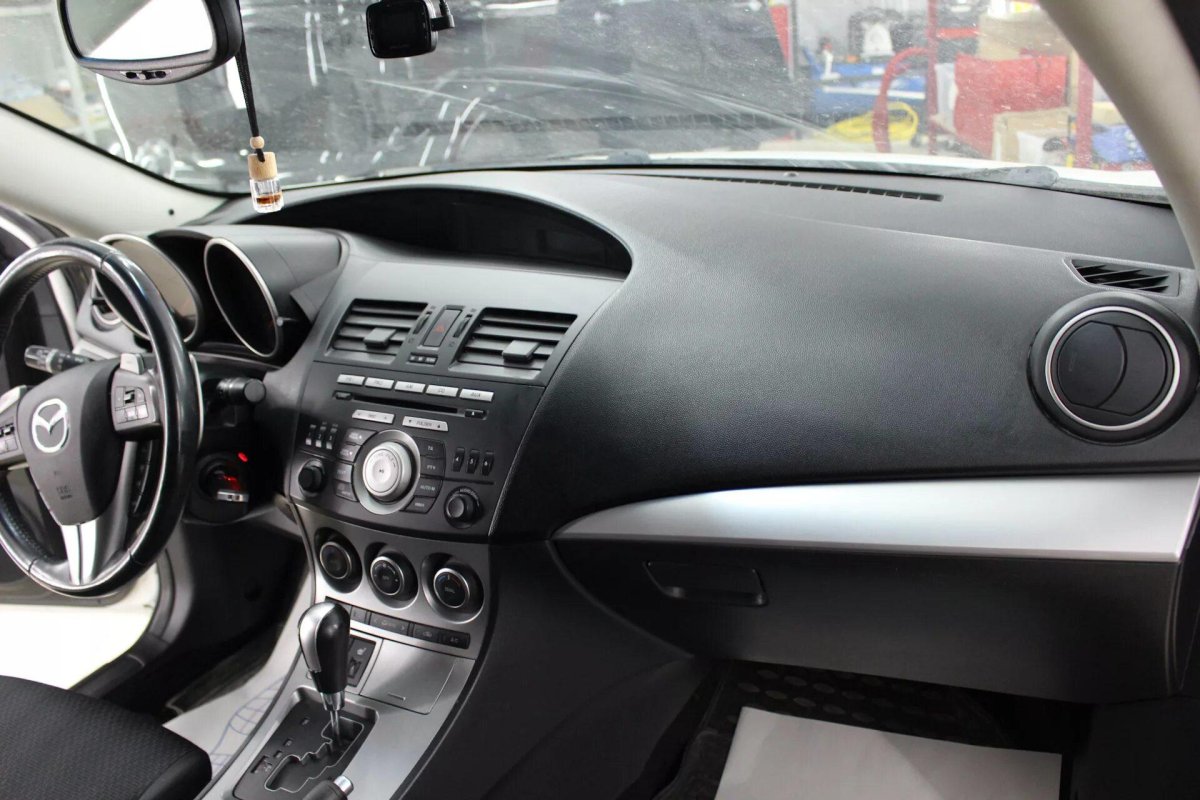 Торпедо Mazda 3 BL