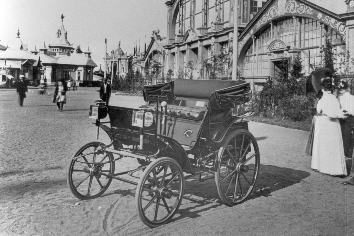 Автомобиль Яковлева и фрезе 1896 год