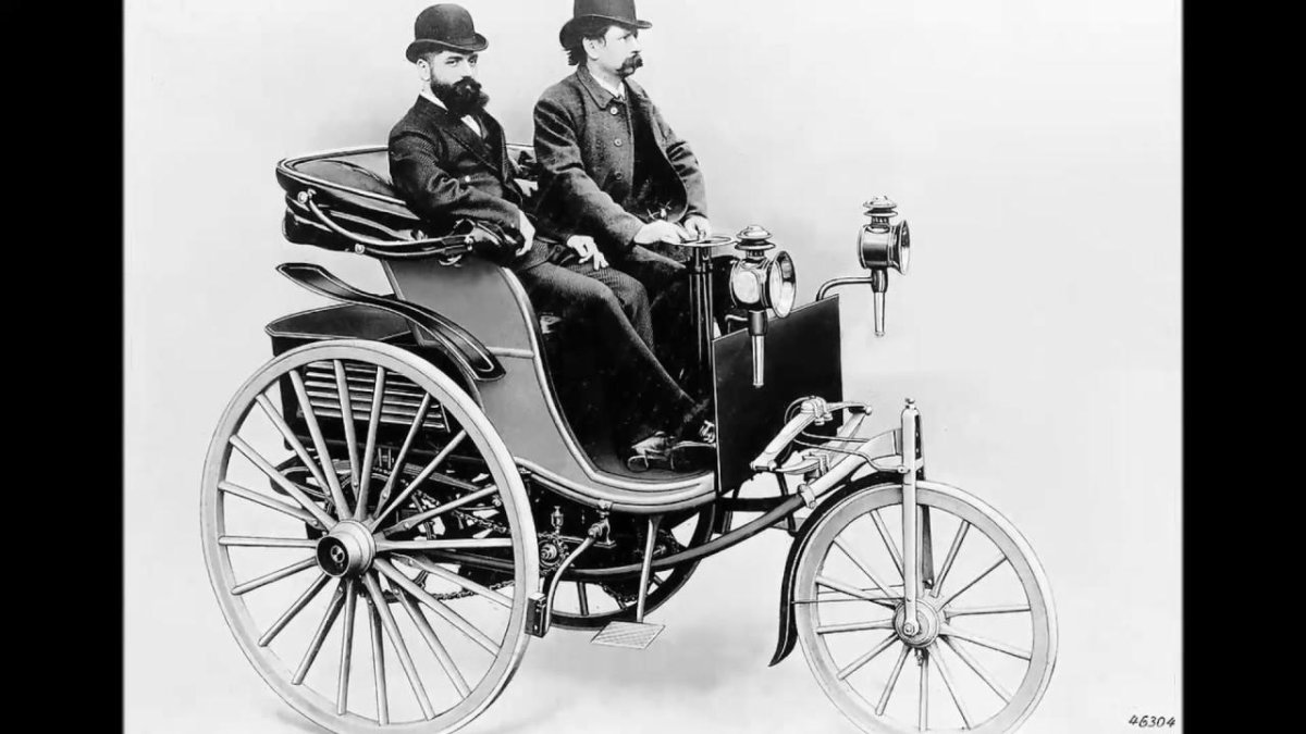 Первый автомобиль 1885 Карл Бенц