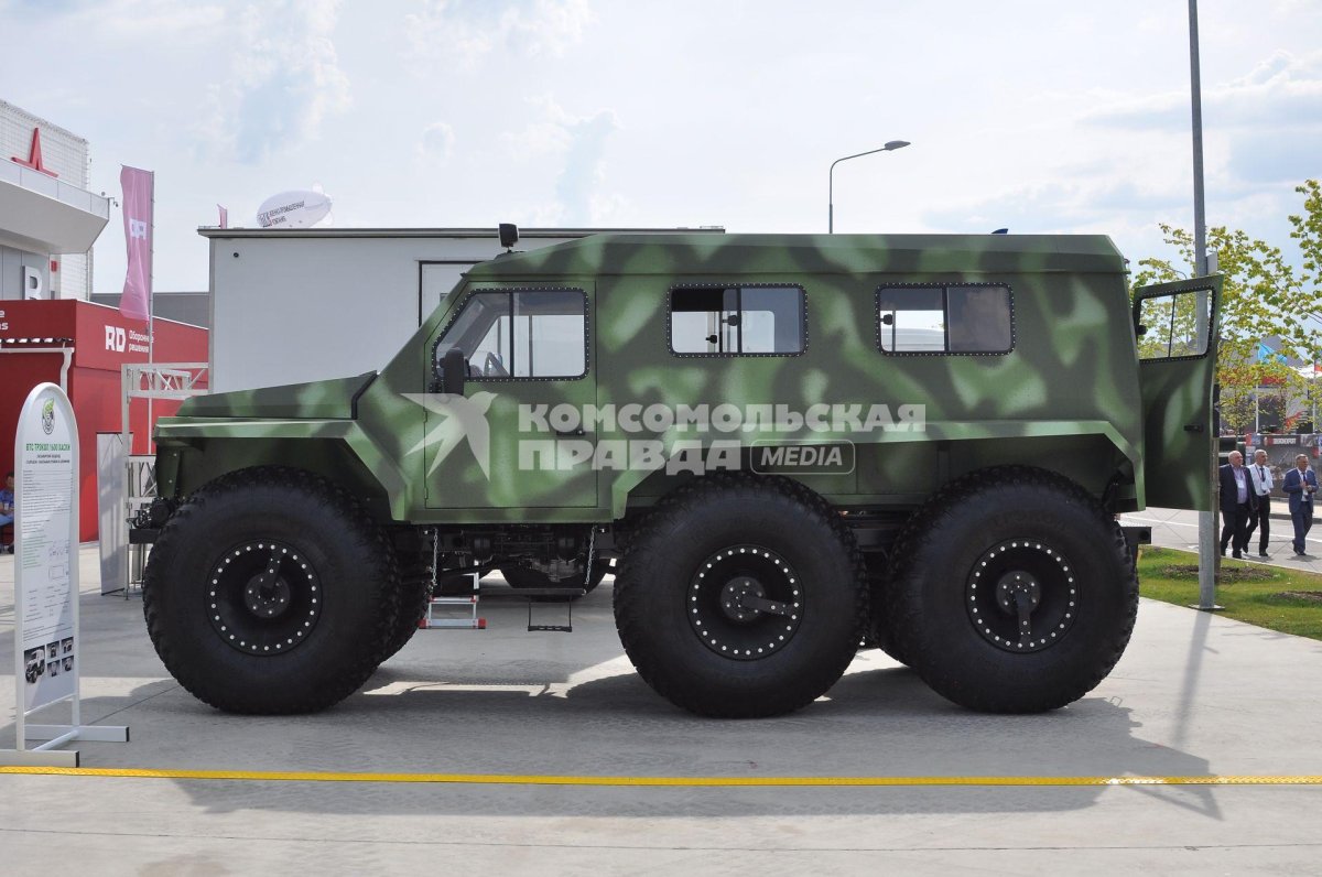 Трэкол Вега 6х6