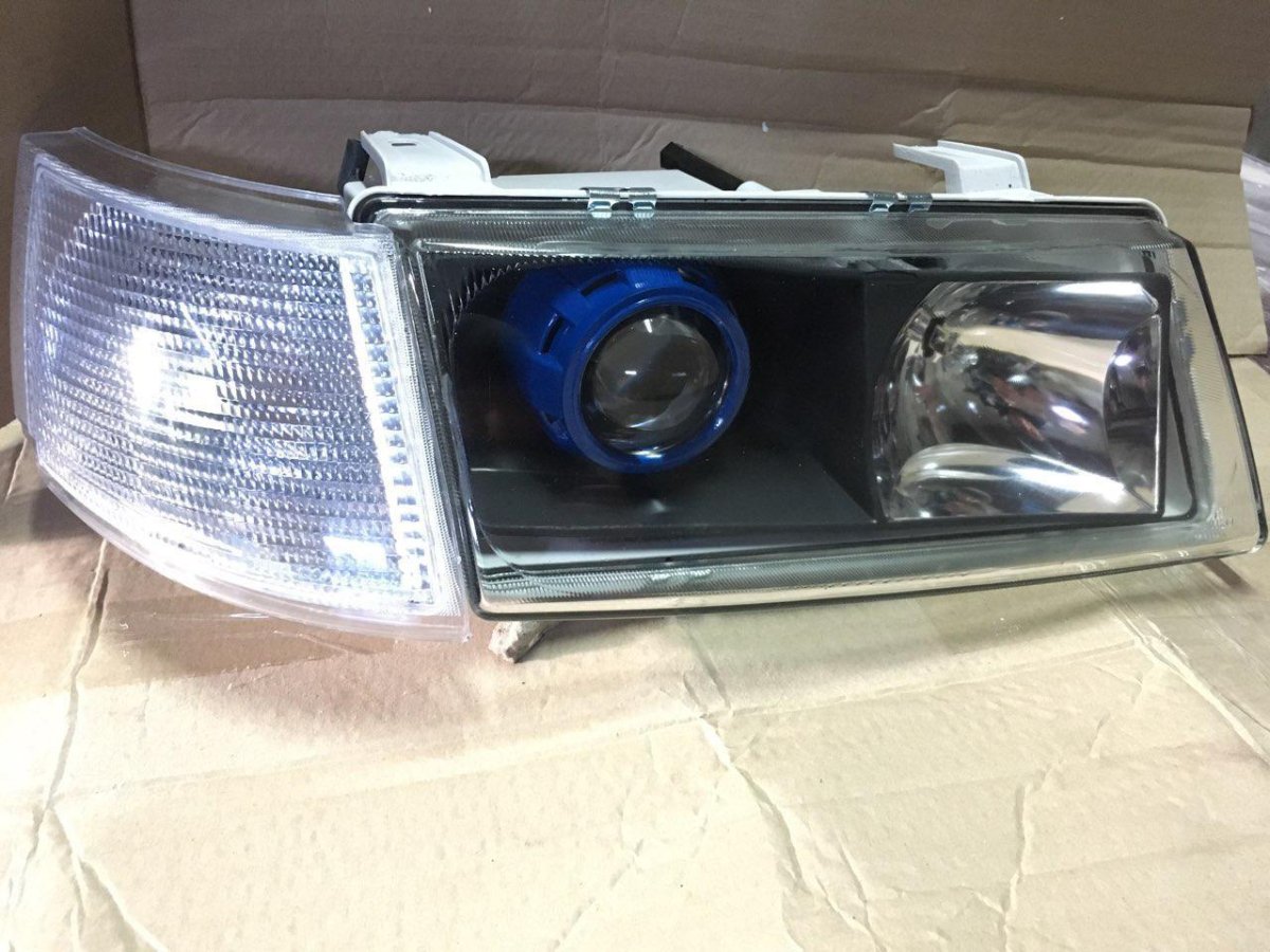 Линзованные фары ВАЗ 2110