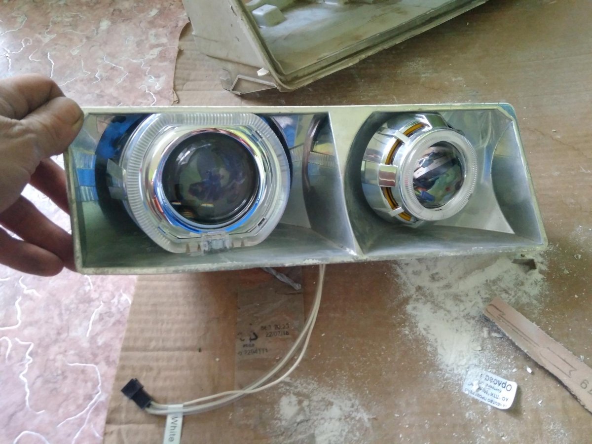 Линзы в фары бош 2110