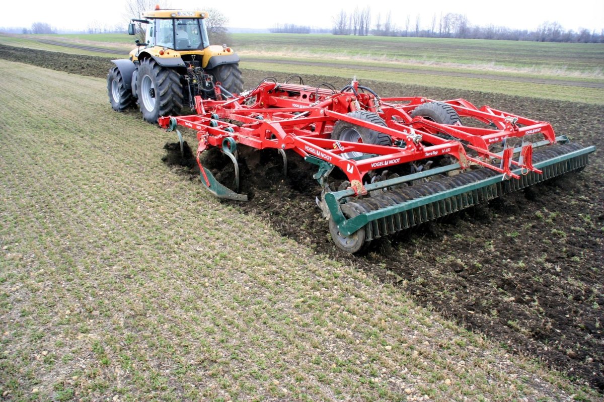 Предпосевной культиватор для МТЗ 1221