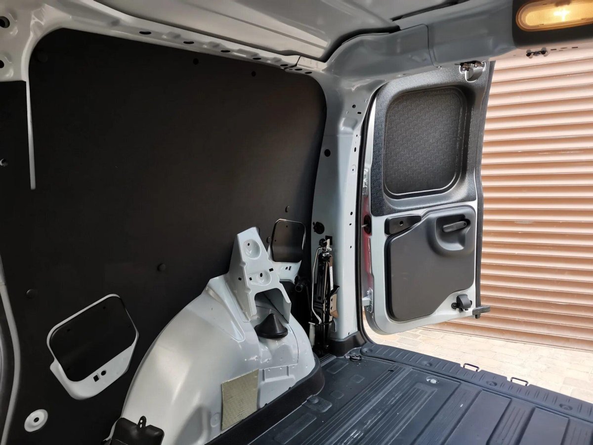 Обшивка фургона Лада Ларгус