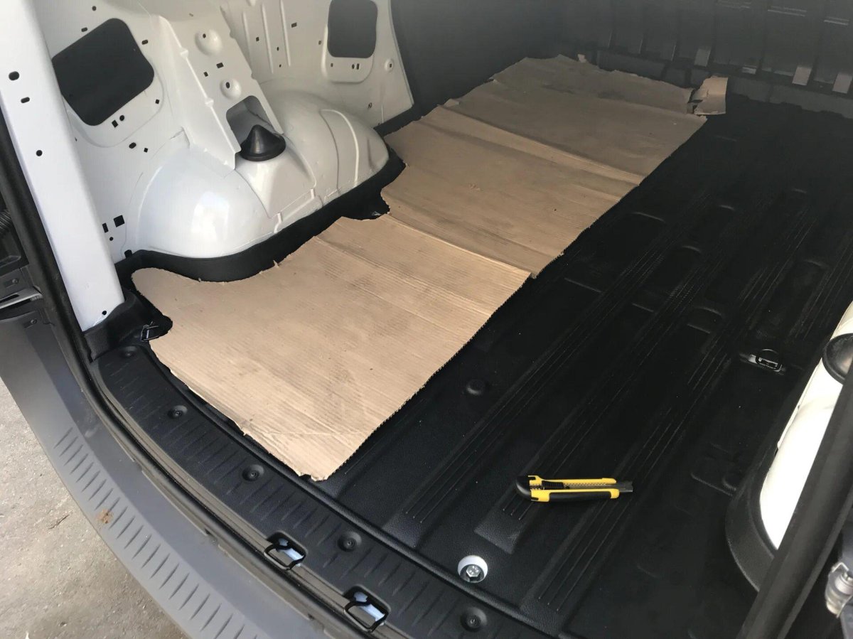 Пол багажника Лада Ларгус фургон