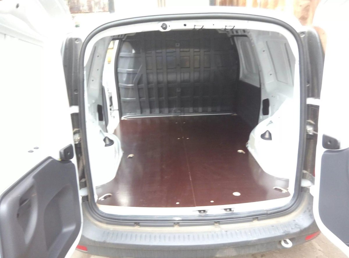 Пол Лада Ларгус фургон