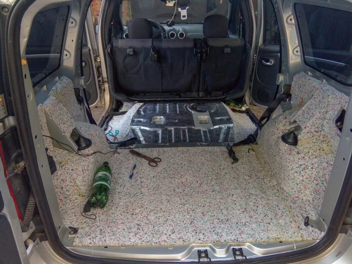 Лада Ларгус багажник