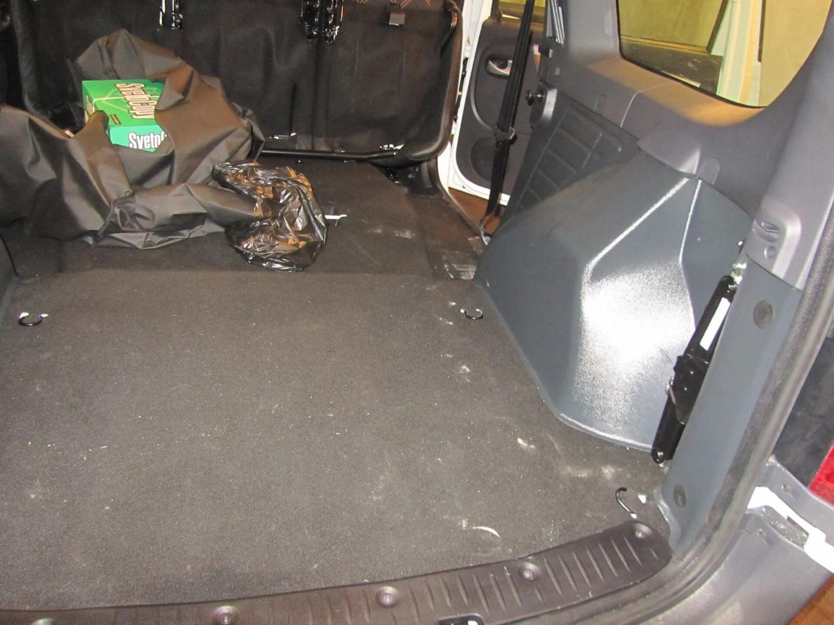 Ковролин багажника Лада Ларгус