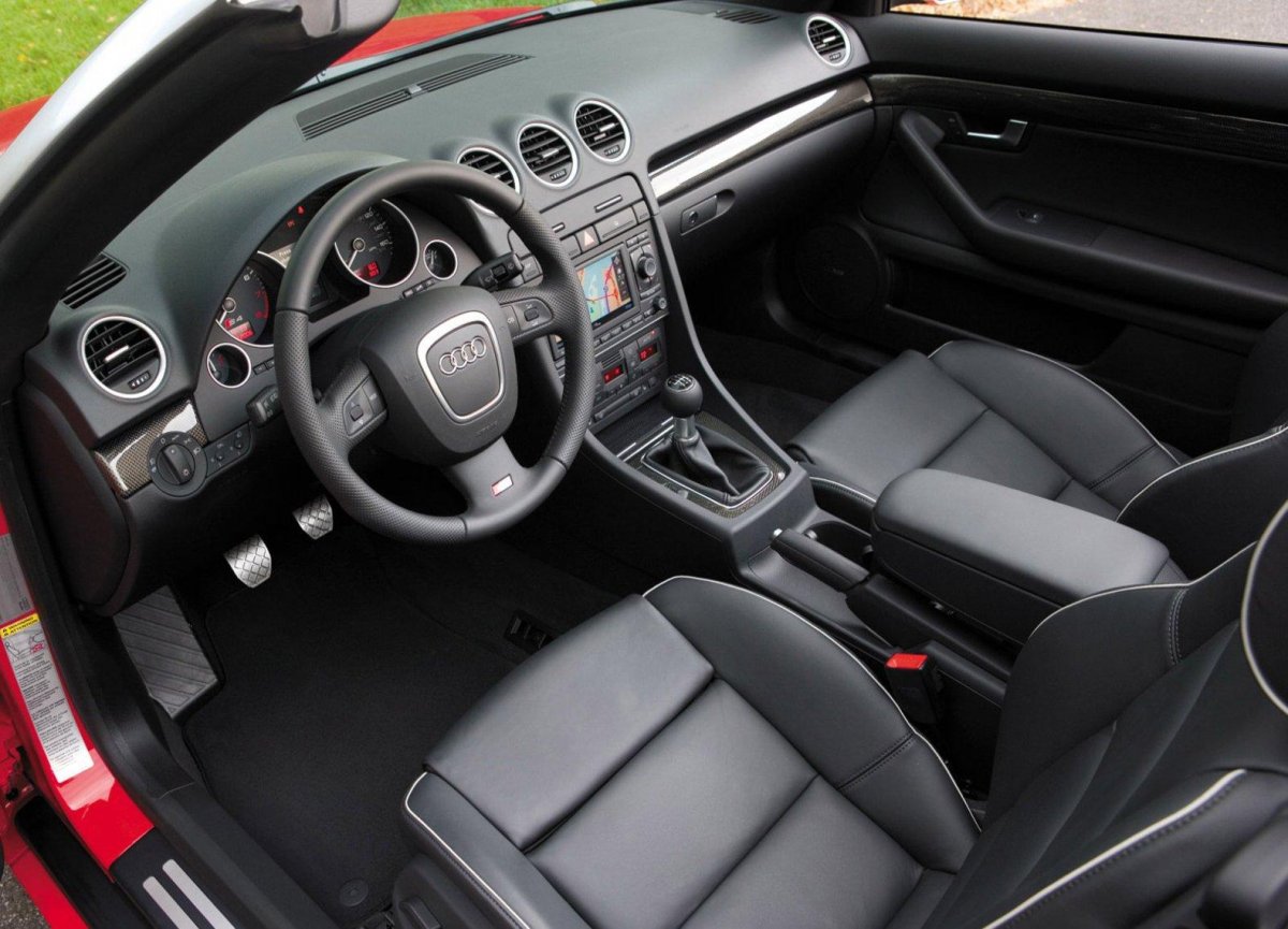 Audi s4 b7 Interior