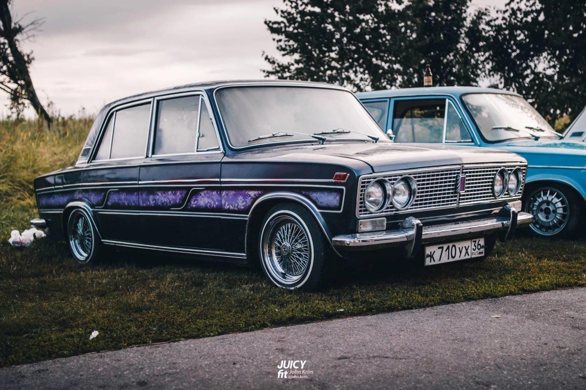 ВАЗ 2103 классика