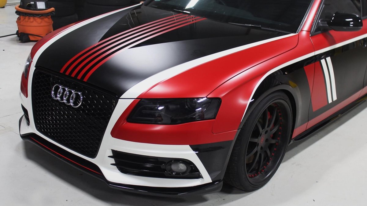 Audi Sport винил