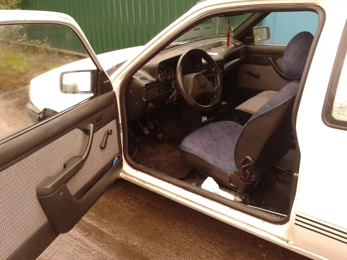 Opel Kadett салон