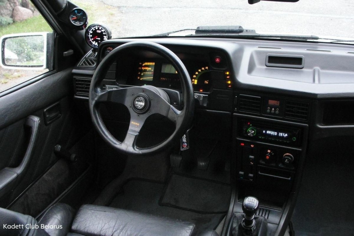 Opel Kadett салон