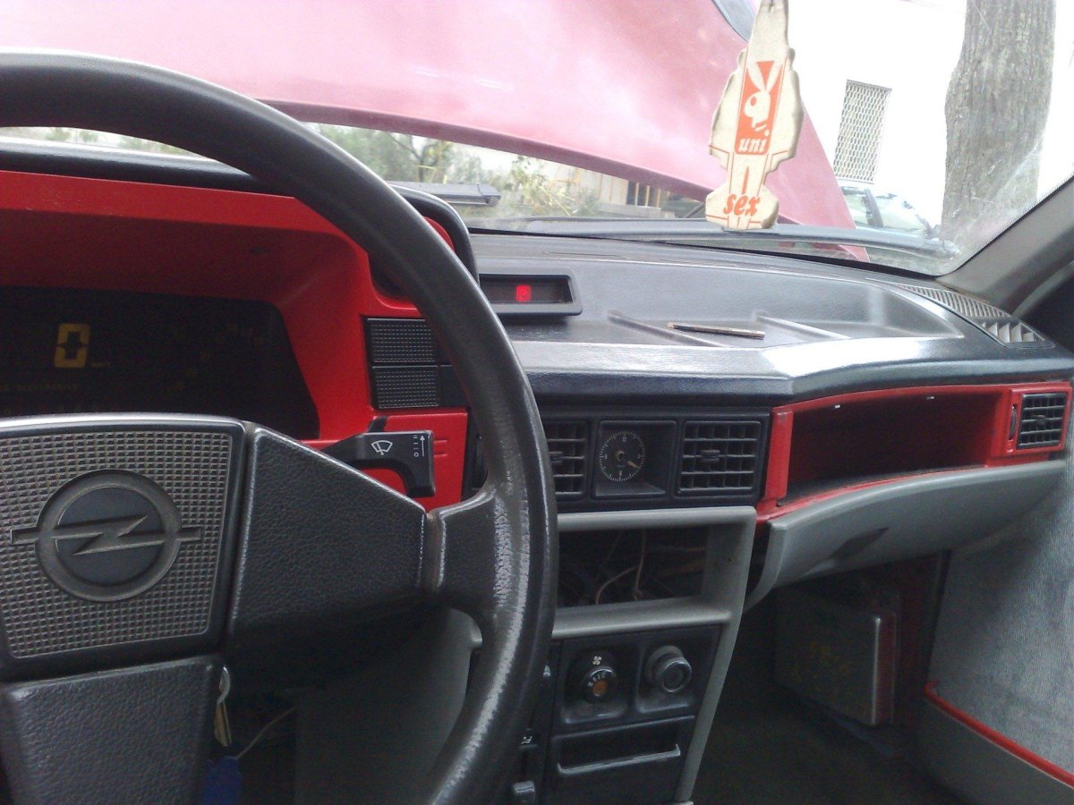 Опель кадет 1984 салон