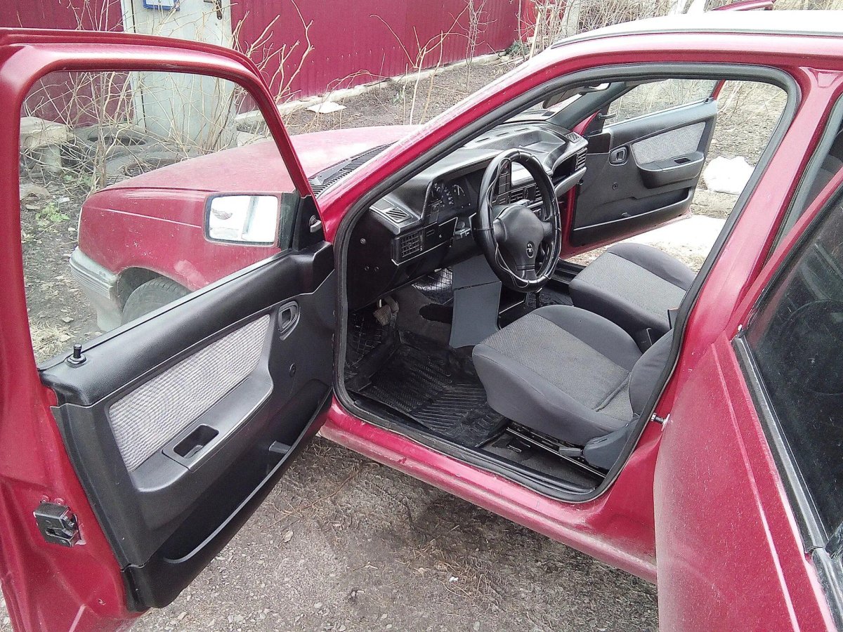 Opel Kadett 1986 салон