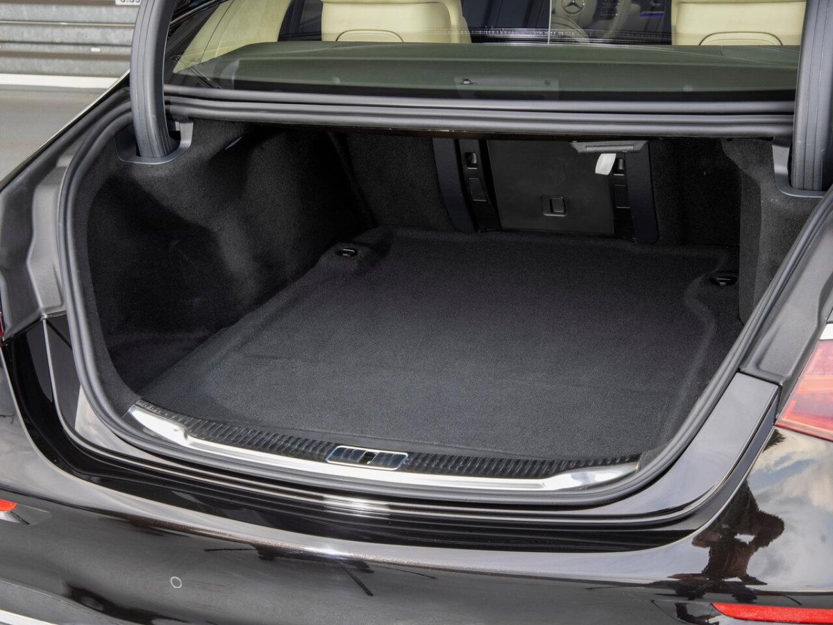 Багажник Мерседес w213