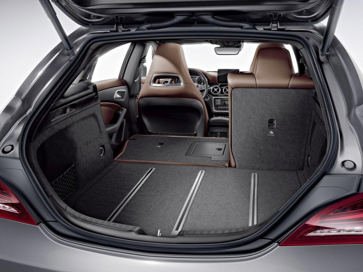 Мерседес CLA 200 универсал