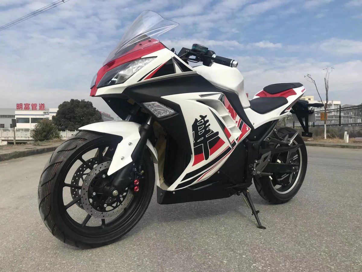 Honda CBR-400 2016