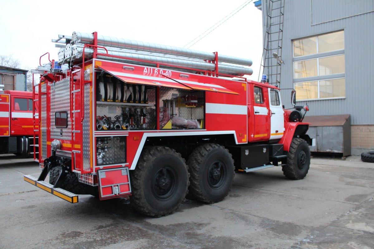 Пожарная машина Урал 5557