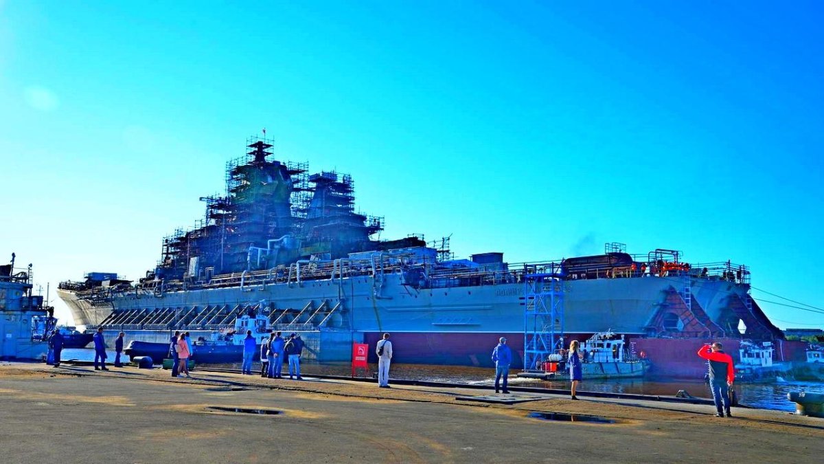 Адмирал Нахимов 1144