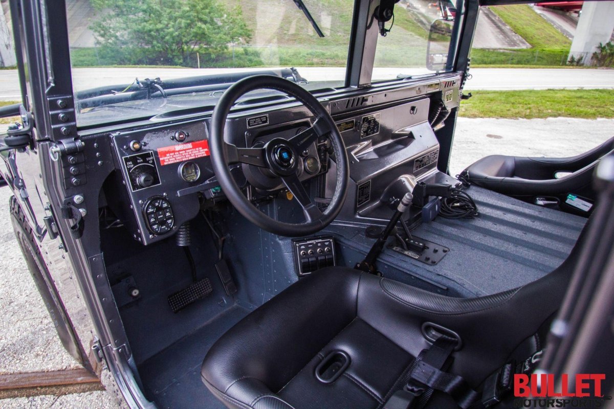 Хаммер h1 военный салон