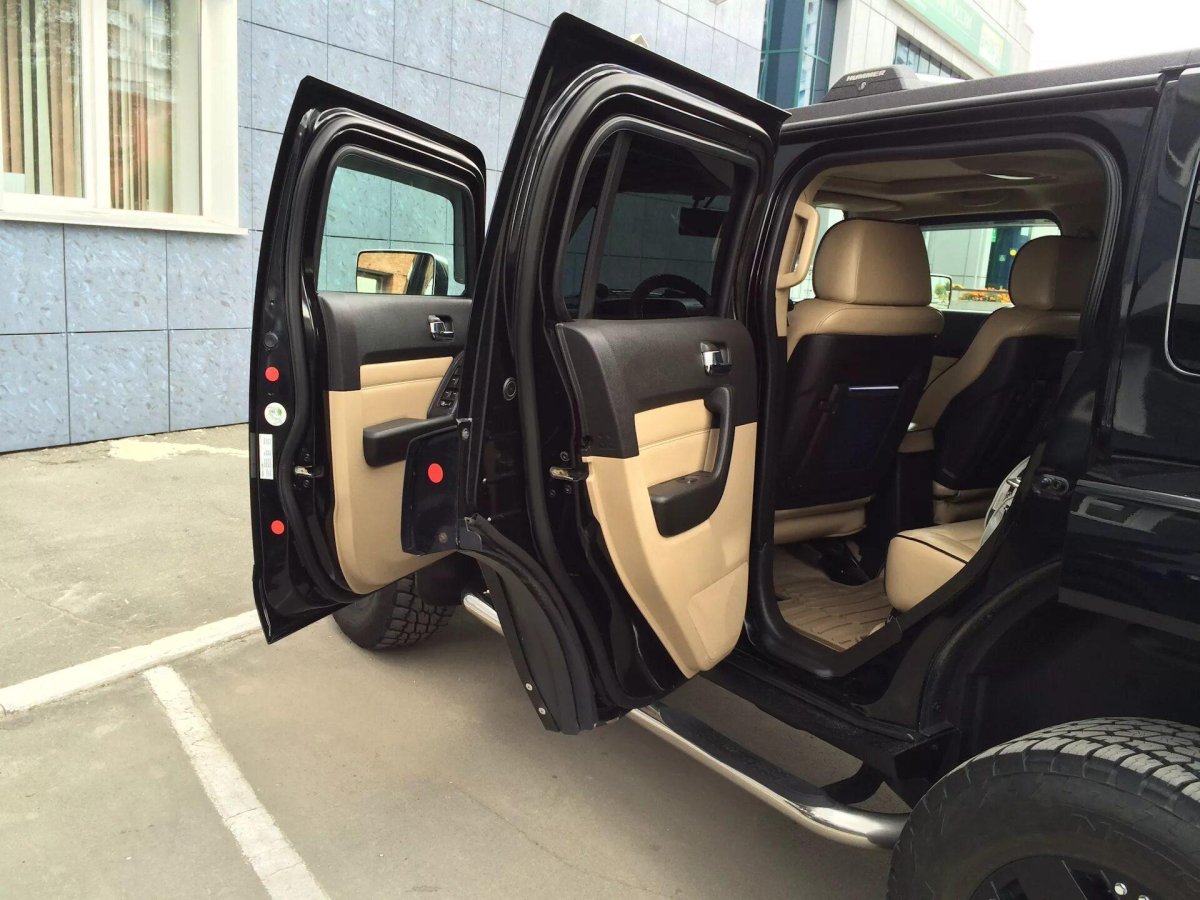 Хаммер h3 салон