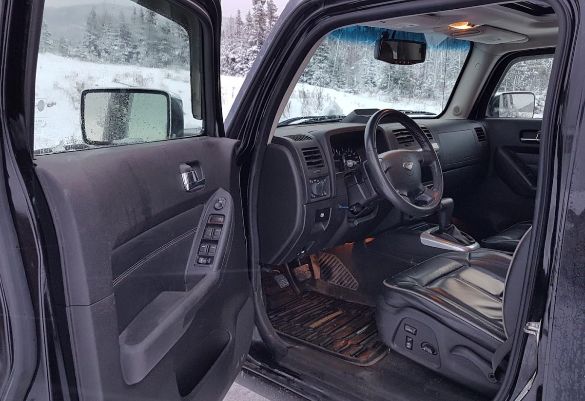 Хаммер h3 салон