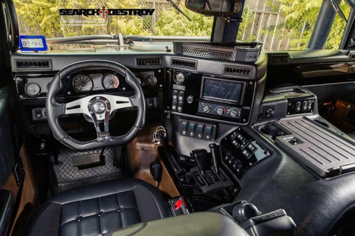 Hummer h1 салон армейский