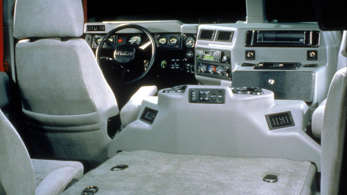 Hummer h1 Interior