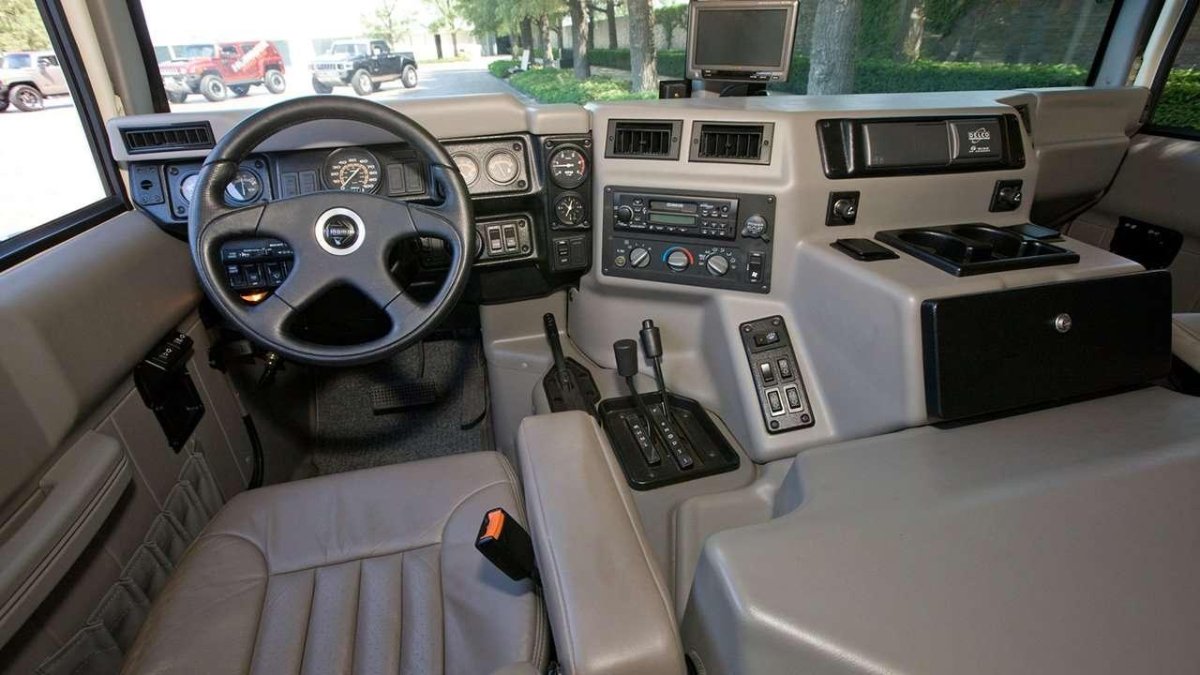 Hummer h1 Interior