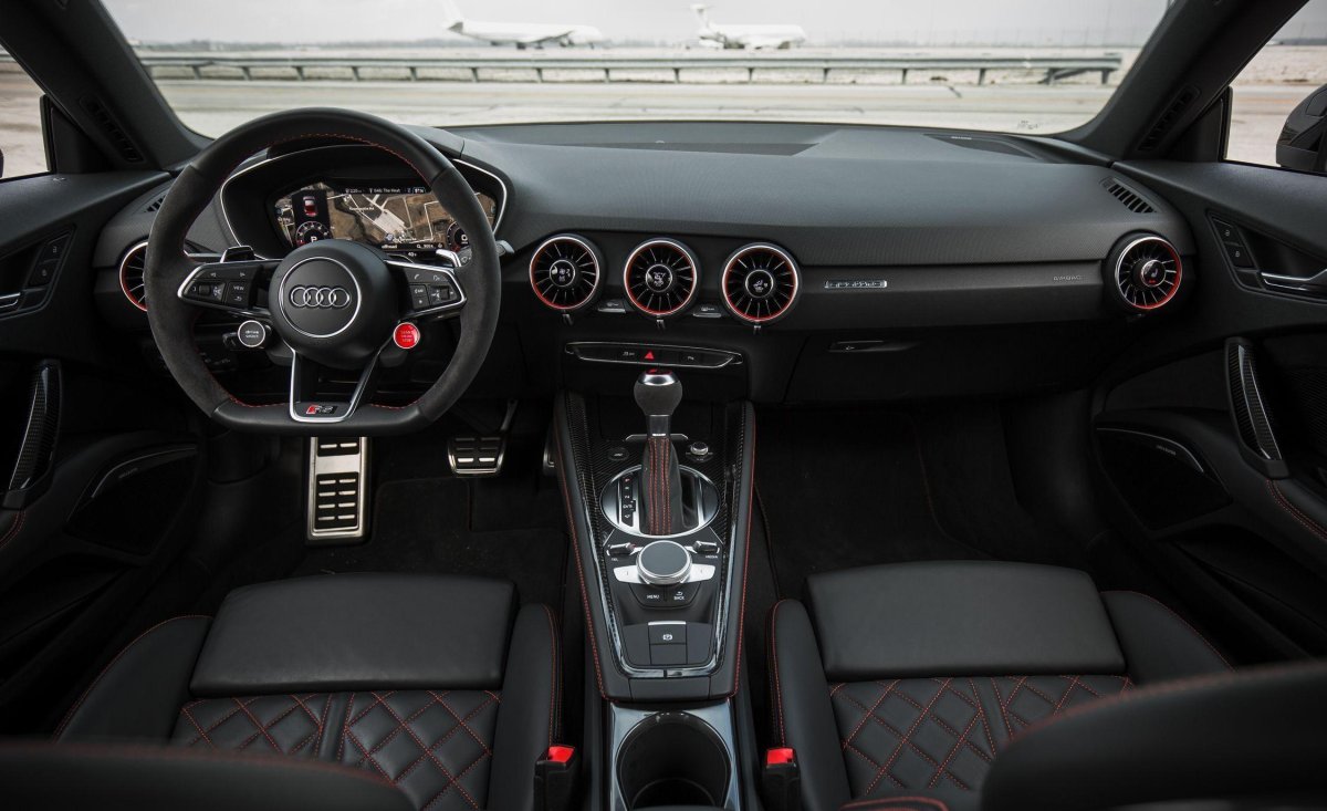 Ауди ТТ 2020 салон