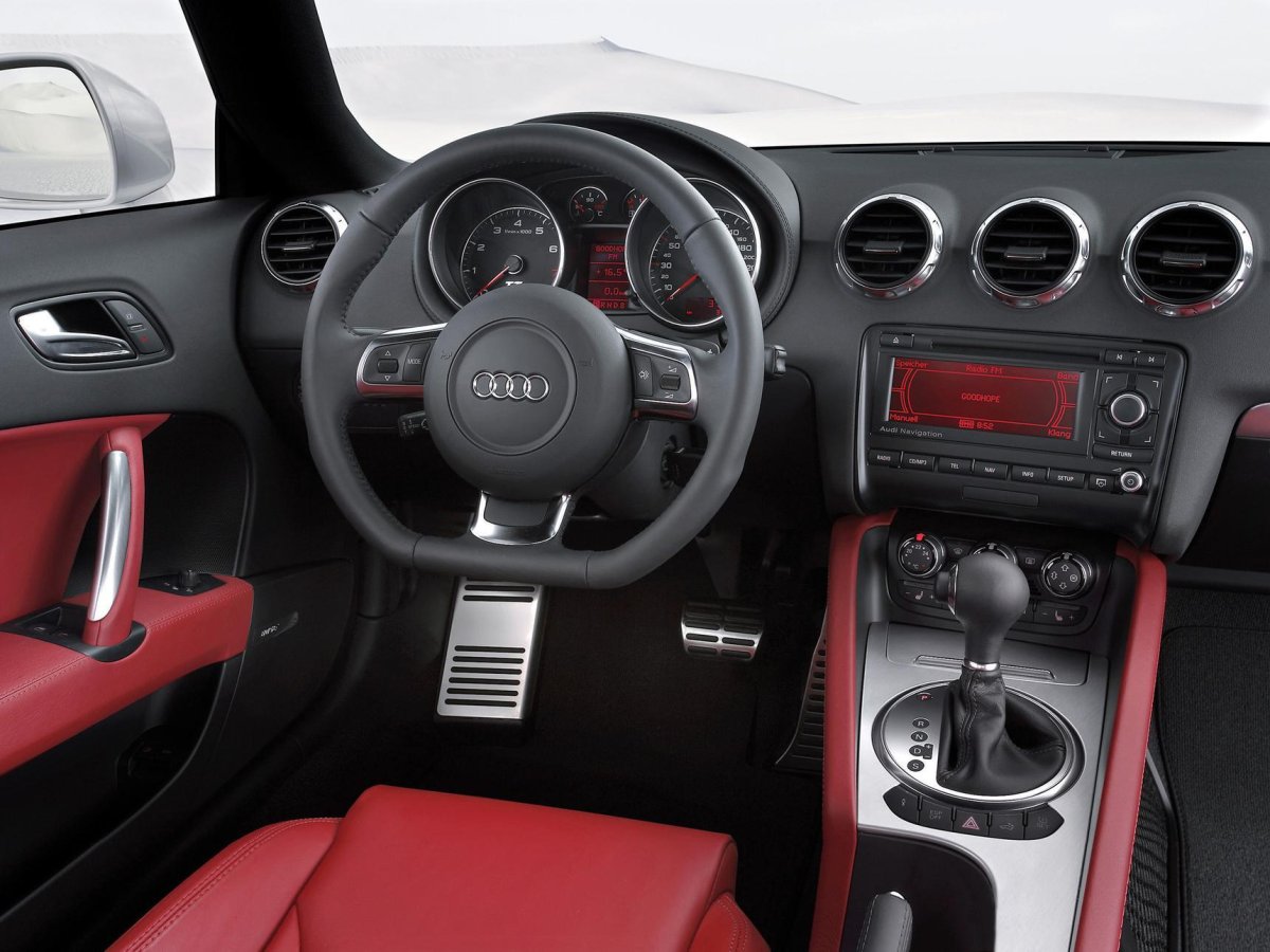 Audi TT 8j Interior