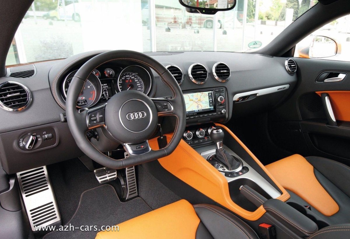 Audi TT 8j Interior