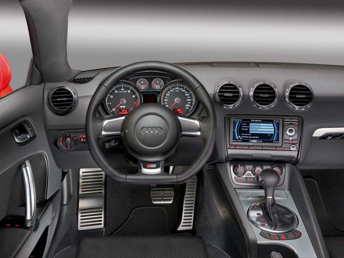 Audi TT 8j Interior