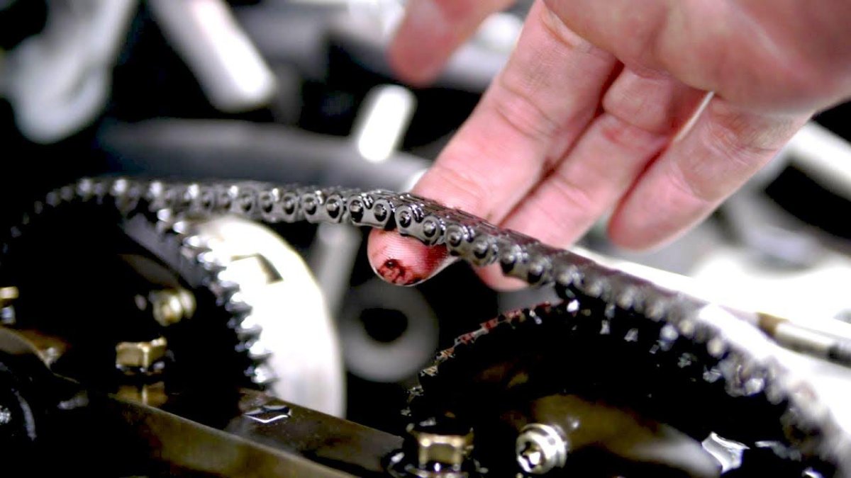 Растянутая цепь ГРМ