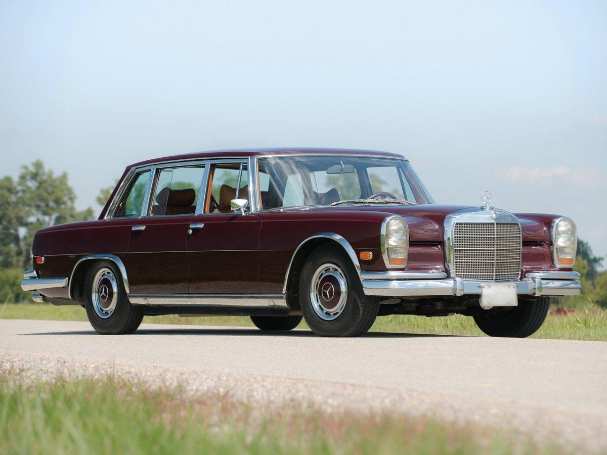 Mercedes Benz w100 s600 Pullman
