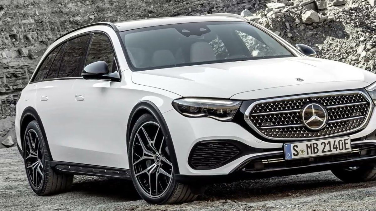 Новый Мерседес 2024