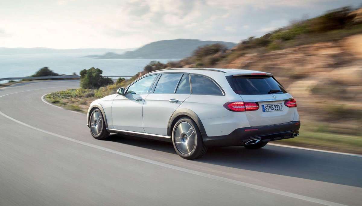 Мерседес универсал 2021