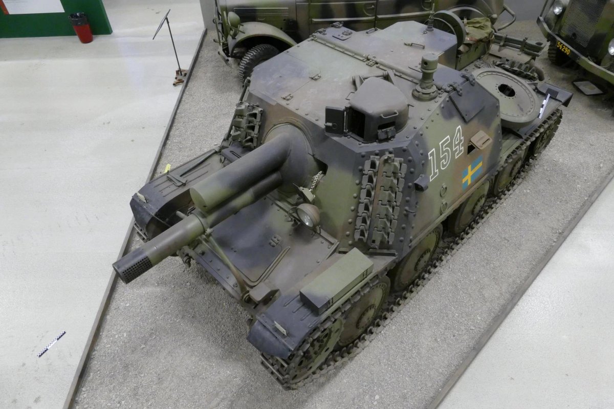 Шведская САУ sav m 43