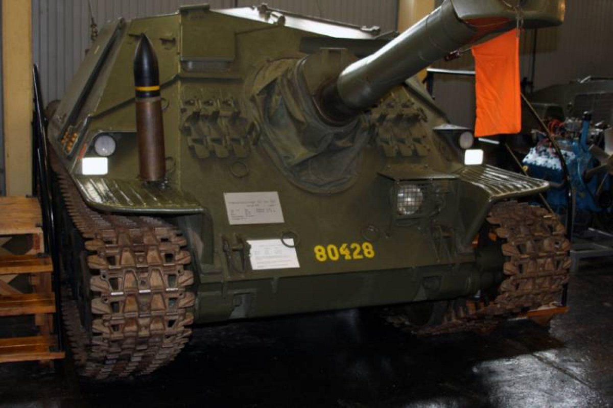 САУ Infanterikanonvagn 72