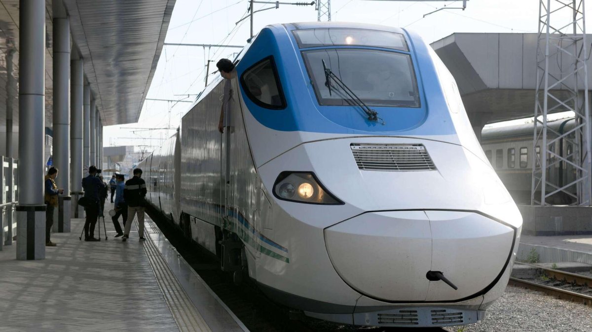 Поезд Афросиаб Ташкент