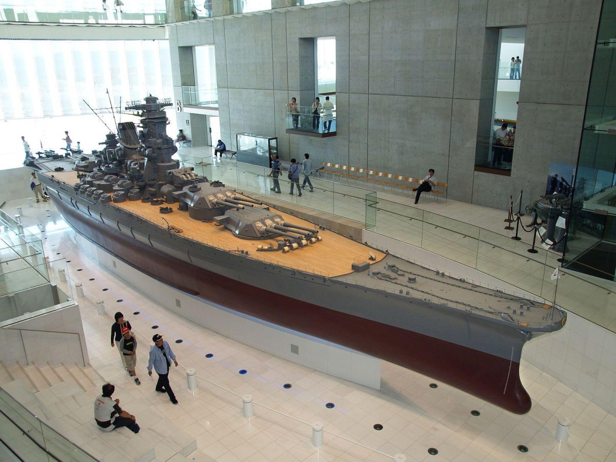 Линкор-авианосец Ямато