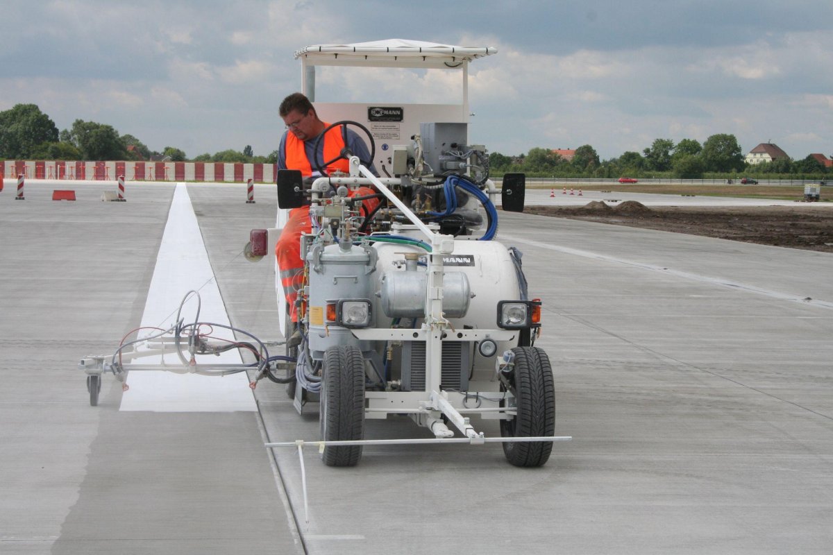 Разметочная машина Hofmann