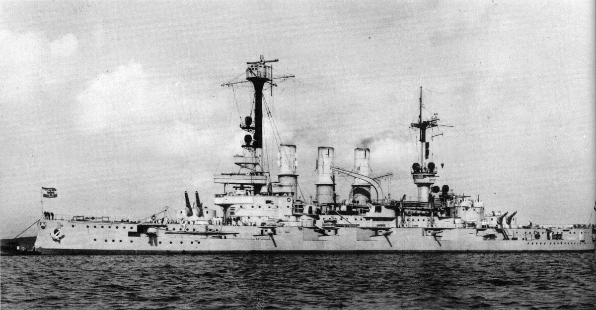 Броненосец Шлезвиг-Гольштейн