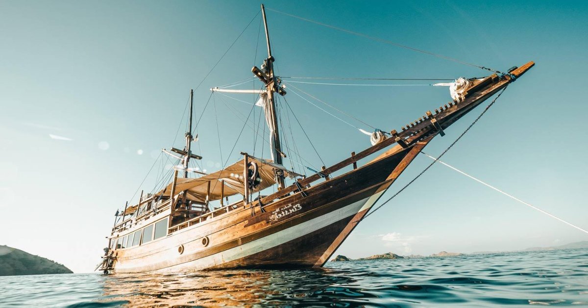 Яхта Аквамарин