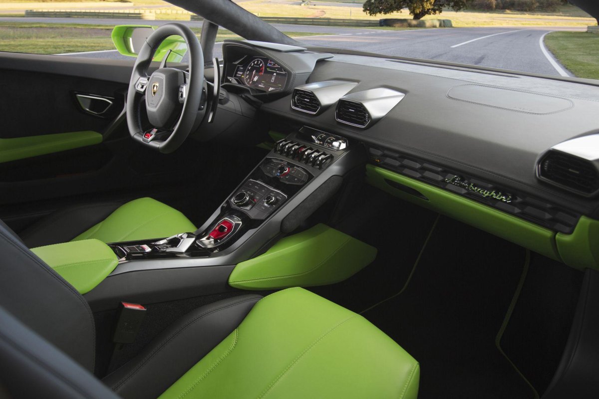 Lamborghini Huracan LP 610-4 салон