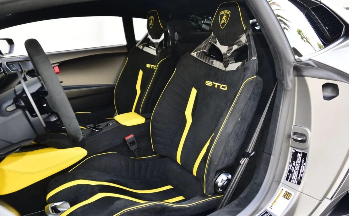 Lamborghini Huracan sto салон