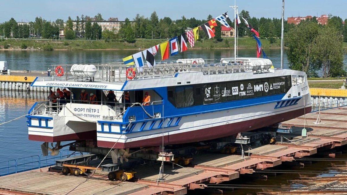 Катамаран Котлин 04580